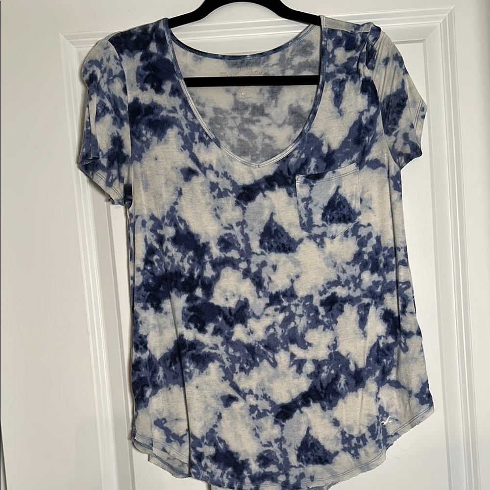 Hollister Blue and White Relaxed Short Sleeve Tee